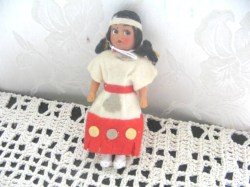 NATIVE FELT DOLL_03